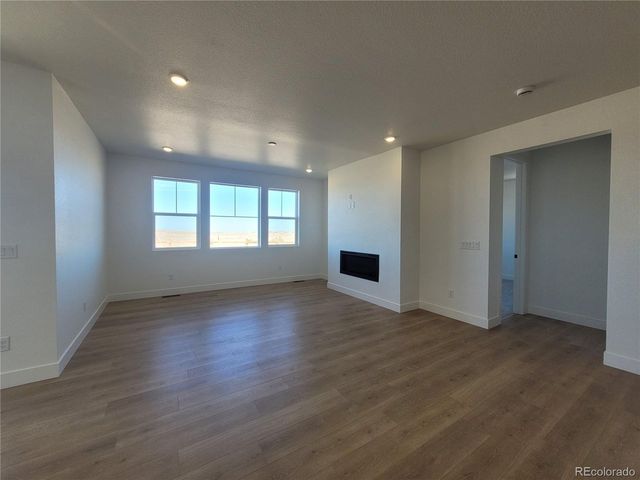 697 Bradley Cir, Elizabeth, CO 80107