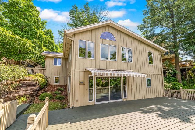 W332N6481 County Road C, Nashotah, WI 53058