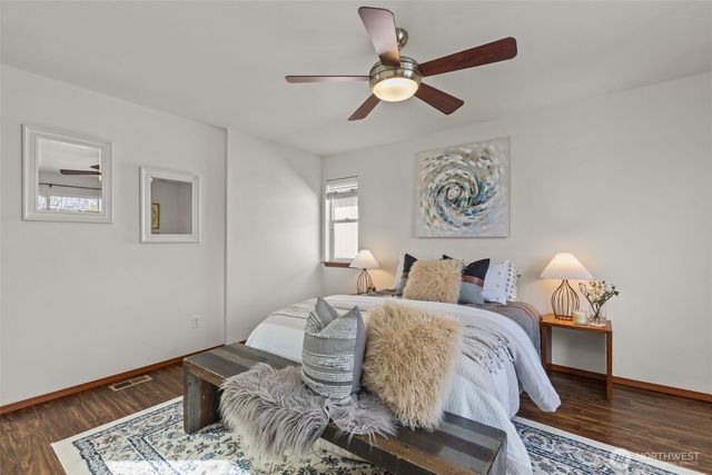 1450 S Donovan Street, Seattle, WA 98108