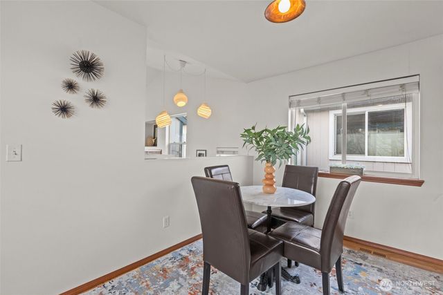 1450 S Donovan Street, Seattle, WA 98108