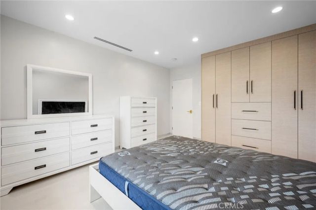 10510 Helendale Avenue, Tujunga, CA 91042