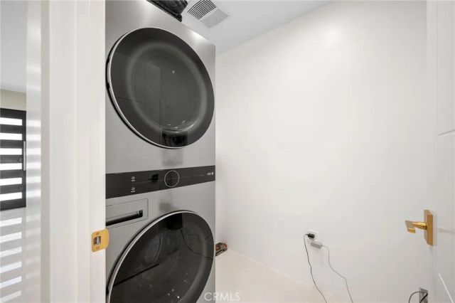 10510 Helendale Avenue, Tujunga, CA 91042