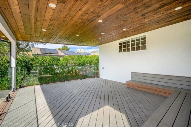 10510 Helendale Avenue, Tujunga, CA 91042