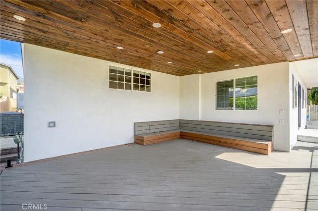 10510 Helendale Avenue, Tujunga, CA 91042