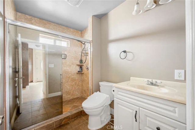 10510 Helendale Avenue, Tujunga, CA 91042