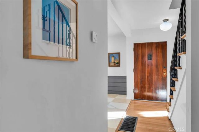 869 Cumberland Road, Glendale, CA 91202