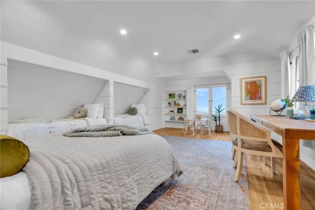 869 Cumberland Road, Glendale, CA 91202