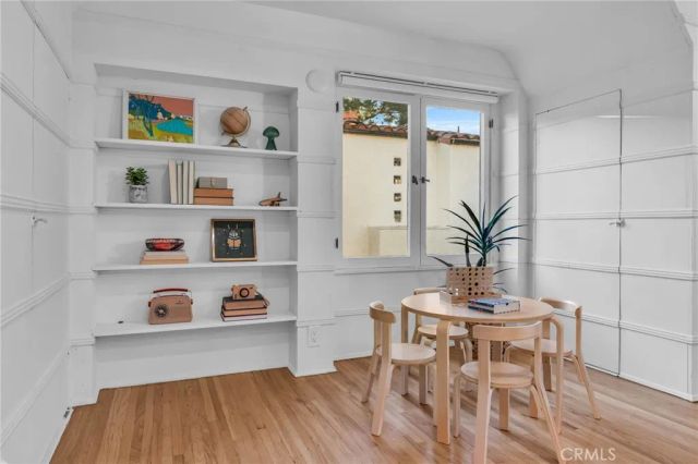 869 Cumberland Road, Glendale, CA 91202