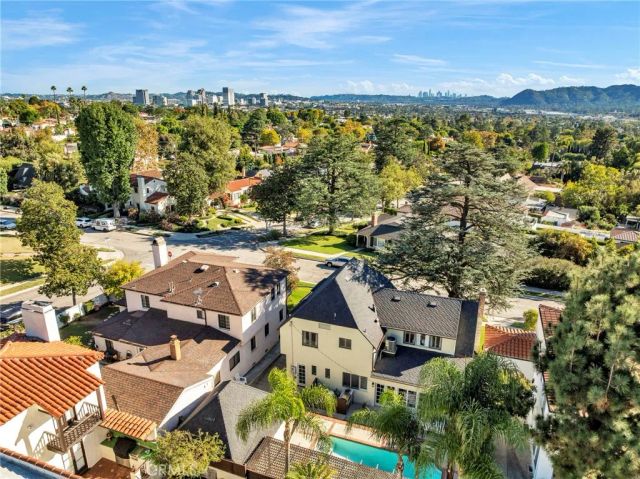 869 Cumberland Road, Glendale, CA 91202