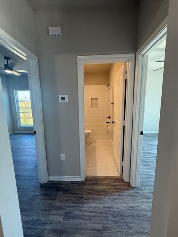 300 Rike Road, Mabank, TX 75147