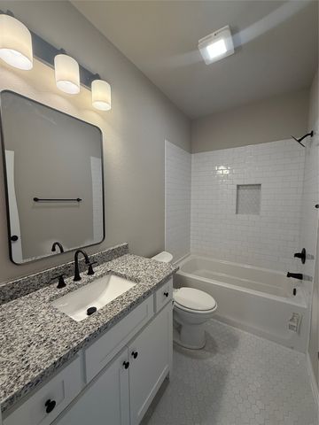 300 Rike Road, Mabank, TX 75147