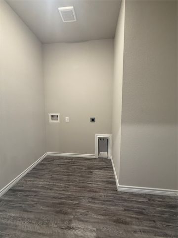 300 Rike Road, Mabank, TX 75147