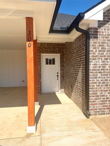 300 Rike Road, Mabank, TX 75147