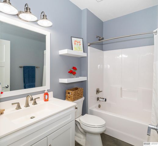 5512 N 284th Circle, Valley, NE 68064