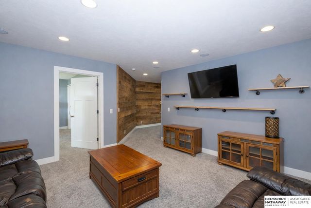 5512 N 284th Circle, Valley, NE 68064