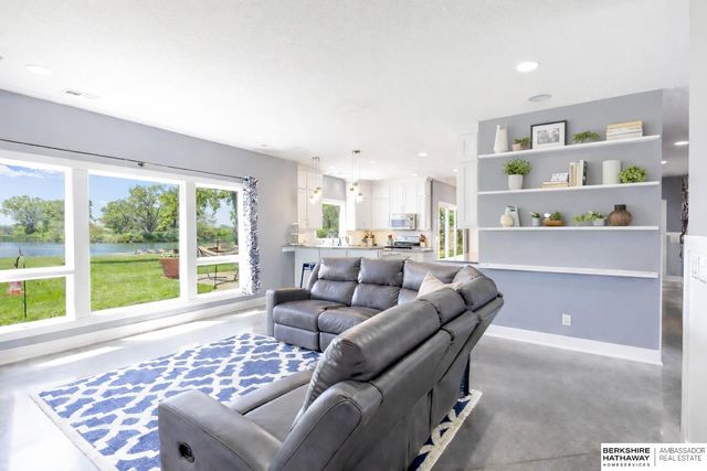 5512 N 284th Circle, Valley, NE 68064