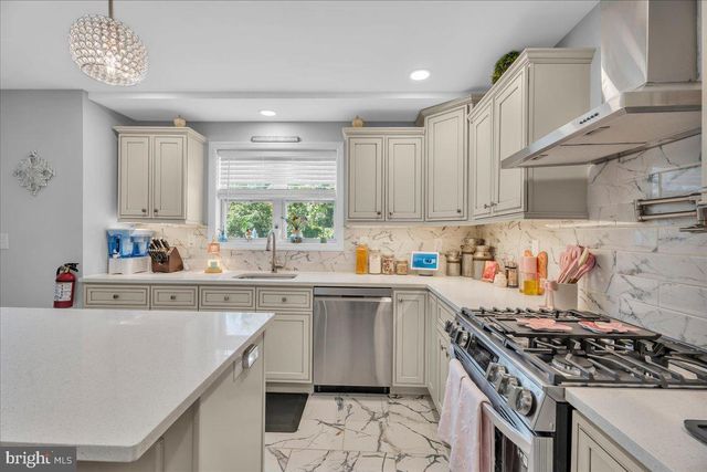 546 JACKSON RD, Atco, NJ 08004