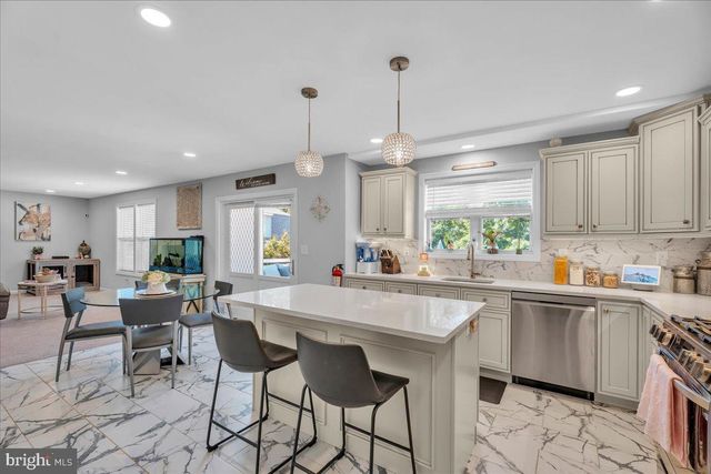 546 JACKSON RD, Atco, NJ 08004