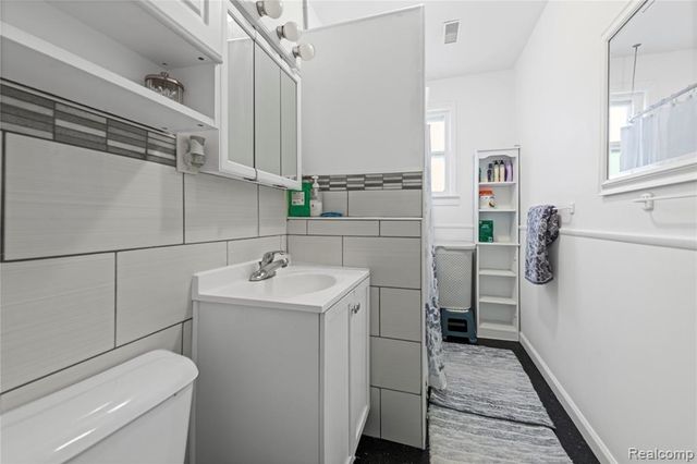 11428 Lumpkin Street, Hamtramck, MI 48212