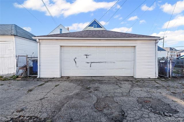 11428 Lumpkin Street, Hamtramck, MI 48212