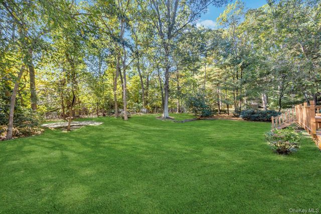 8 Chablis Drive, Dix Hills, NY 11746