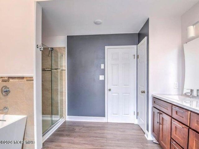 20 Tower Hill Drive 1009, Red Bank, NJ 07701