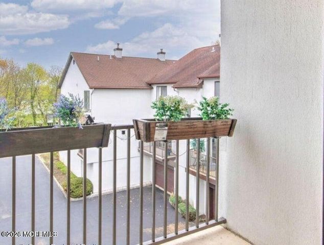 20 Tower Hill Drive 1009, Red Bank, NJ 07701