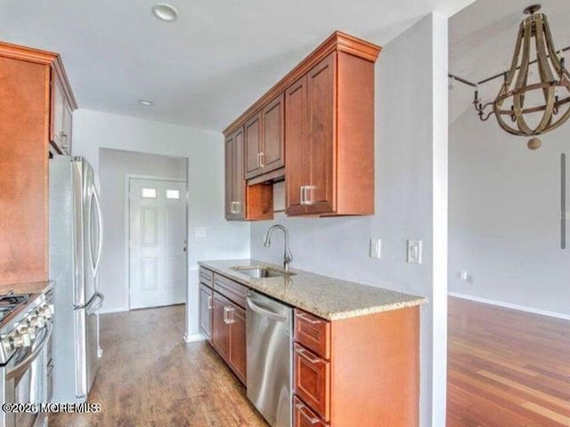 20 Tower Hill Drive 1009, Red Bank, NJ 07701