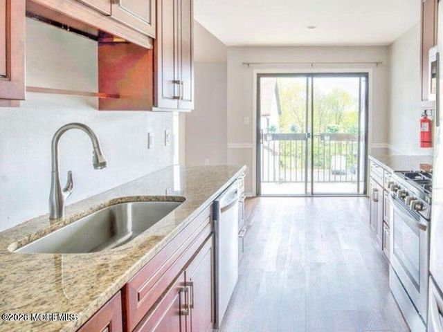 20 Tower Hill Drive 1009, Red Bank, NJ 07701