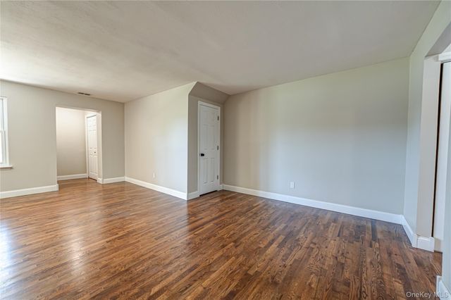 68 Artist Lake Drive, Middle Island, NY 11953