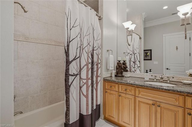 3837 Mahogany Bend DR, Naples, FL 34114