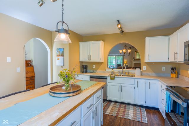 326 McClure Boulevard, Mooresville, IN 46158