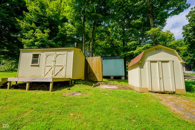 326 McClure Boulevard, Mooresville, IN 46158