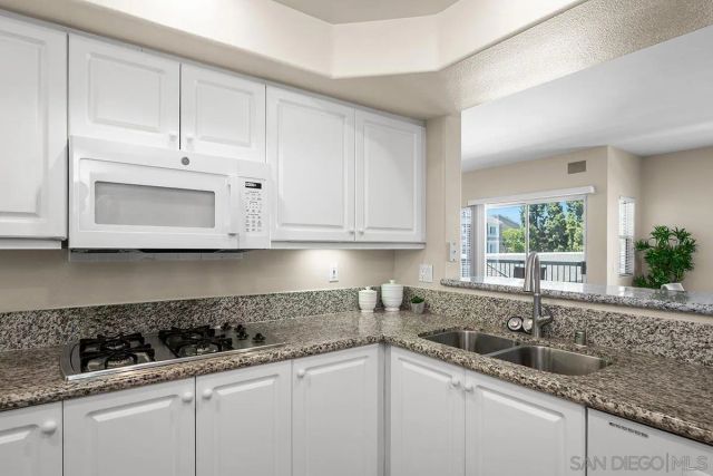 8603 Via Mallorca D, La Jolla, CA 92037