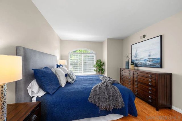 8603 Via Mallorca D, La Jolla, CA 92037