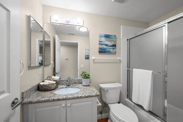 8603 Via Mallorca D, La Jolla, CA 92037
