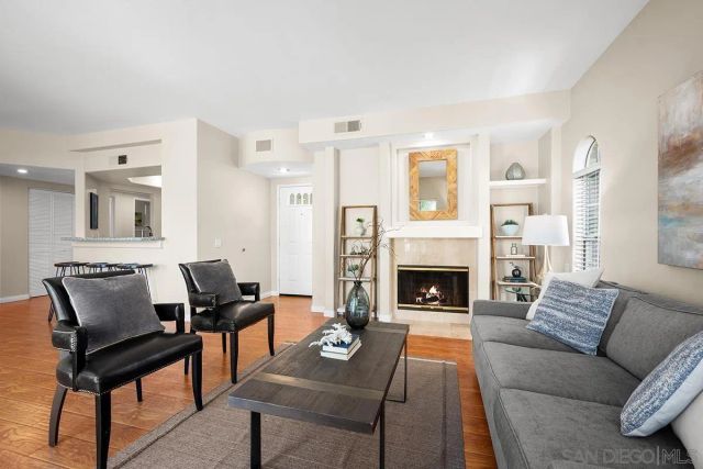 8603 Via Mallorca D, La Jolla, CA 92037