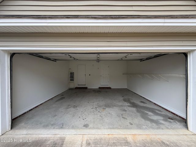 136 Kensington Way, Aberdeen, NC 28315