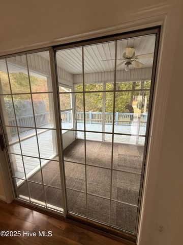 136 Kensington Way, Aberdeen, NC 28315