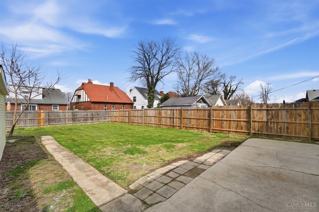 112 Bacon Street, Lockland, OH 45215