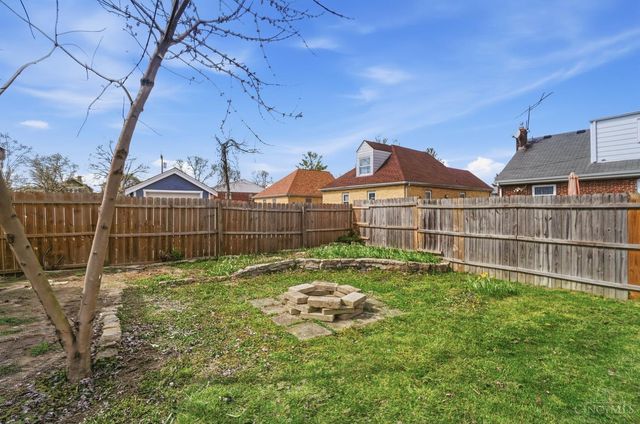 112 Bacon Street, Lockland, OH 45215