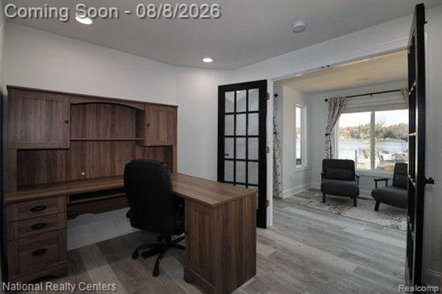 8819 Lagoon, Hamburg Township, MI 48116