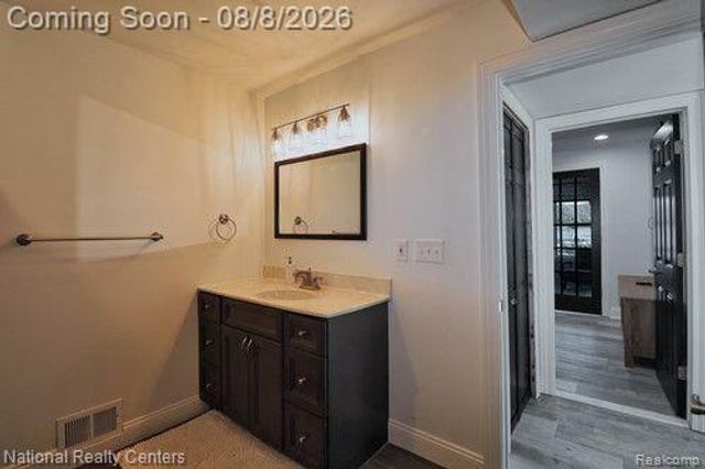 8819 Lagoon, Hamburg Township, MI 48116