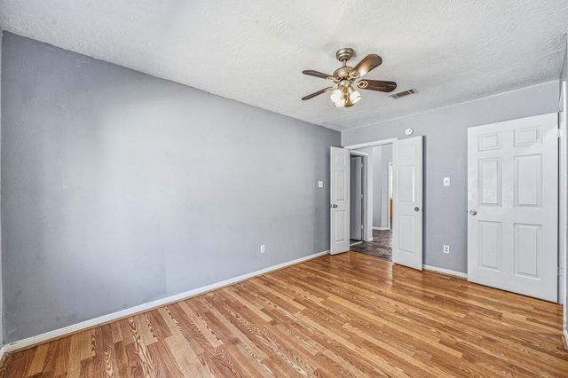 15974 Oak Mountain Drive, Houston, TX 77095