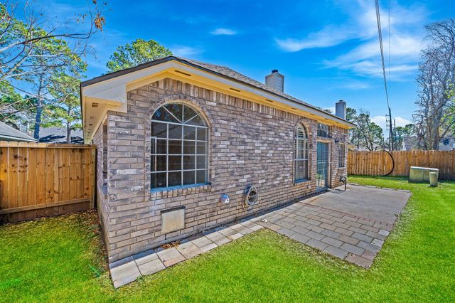 15974 Oak Mountain Drive, Houston, TX 77095