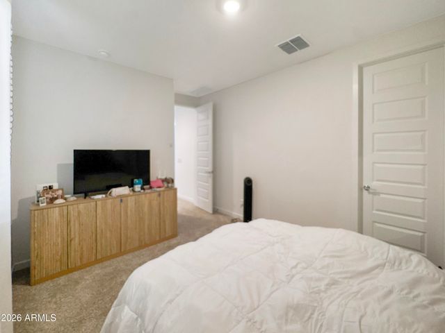 8327 E PETUNIA Avenue, Mesa, AZ 85212