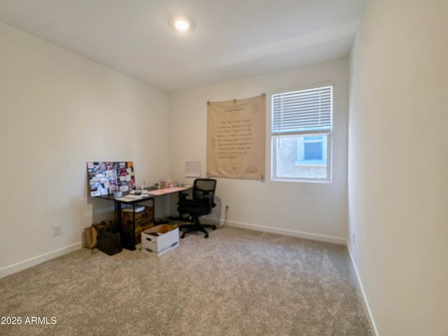 8327 E PETUNIA Avenue, Mesa, AZ 85212