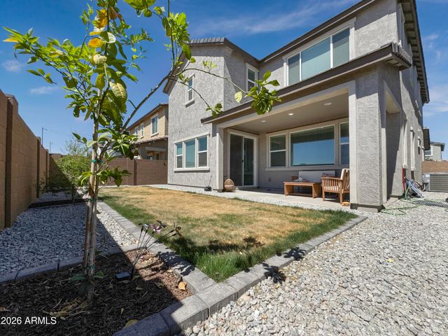 8327 E PETUNIA Avenue, Mesa, AZ 85212