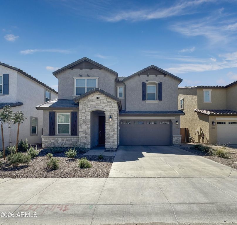 8327 E PETUNIA Avenue, Mesa, AZ 85212