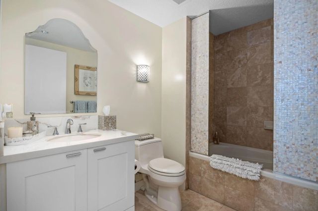 1199 Pacific Hwy 3202, San Diego, CA 92101